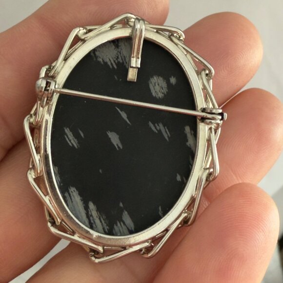 Vintage Brooch Pin Pendant Oval Snowflake Obsidian Stone Silver Tone - Picture 11 of 11